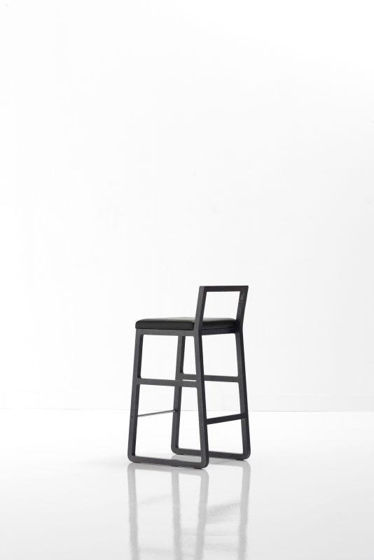 Midori Hocker Schwarz Sancal